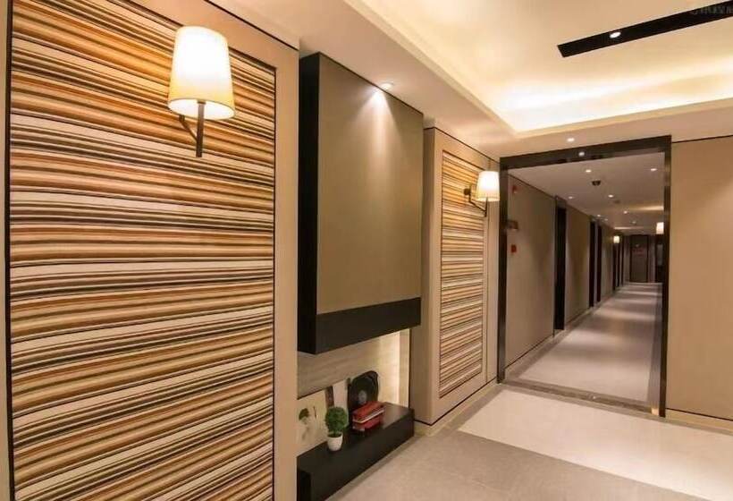 בית מלון כפרי Home Inns Collection