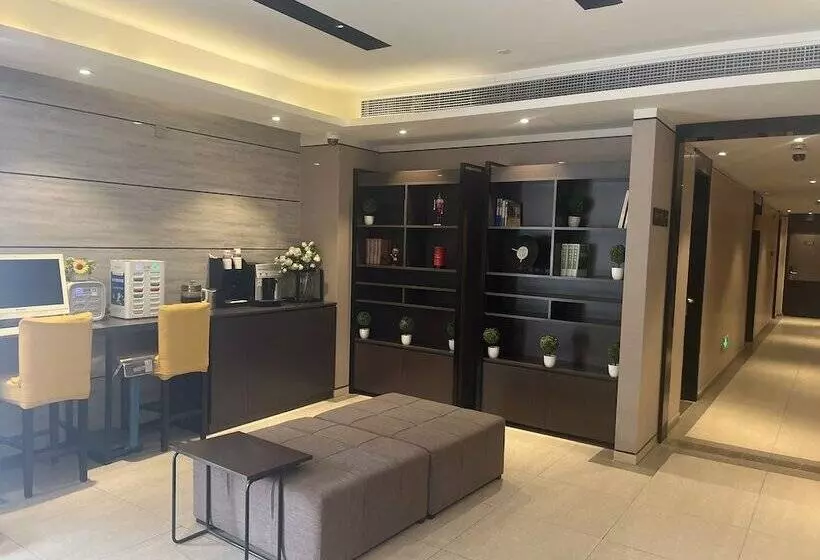 Hotelli Home Inns Collection