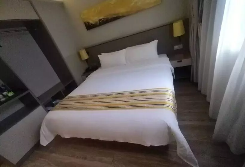 Hotelli Home Inns Collection