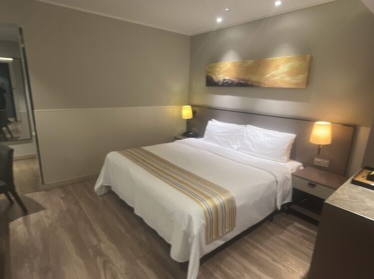 בית מלון כפרי Home Inns Collection