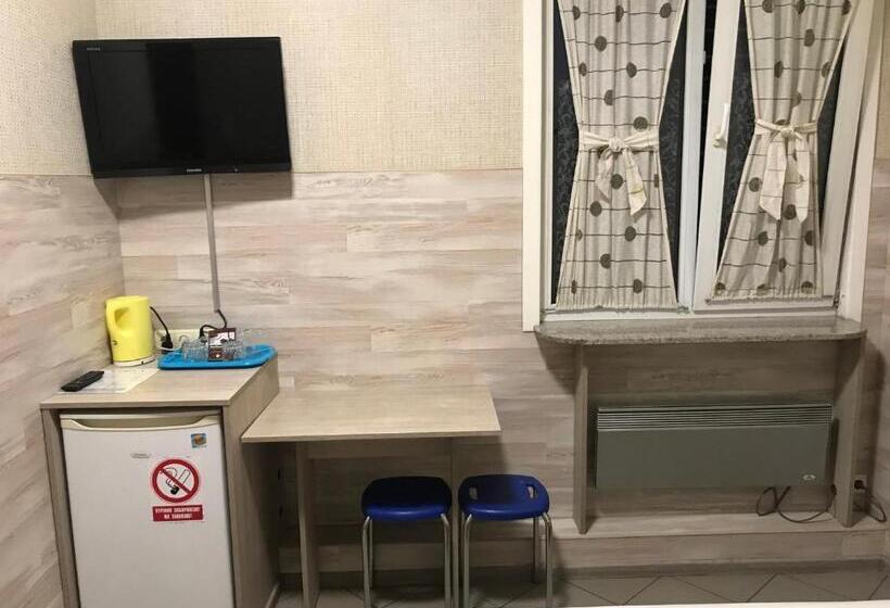 هتل Lisova   лісова готельня і сауна