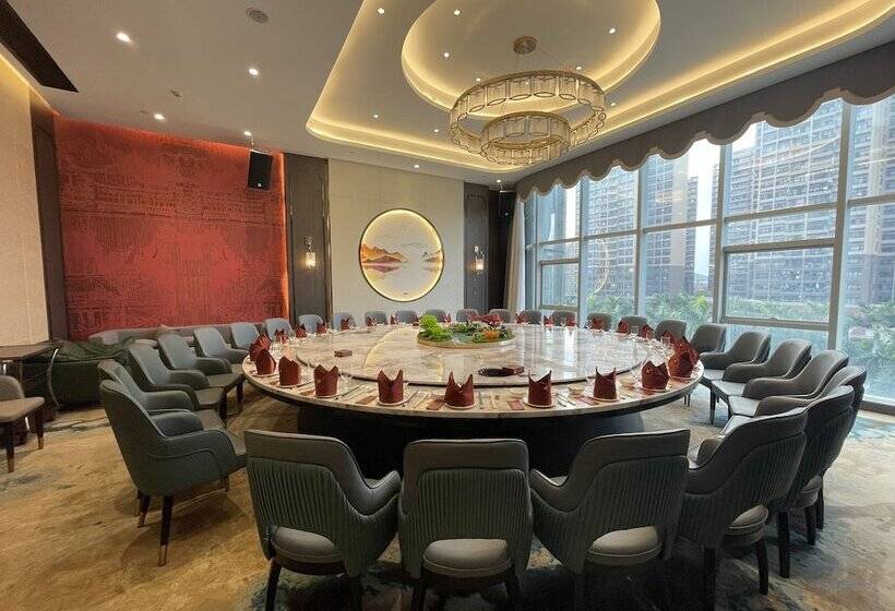 Отель Mandarin Smart