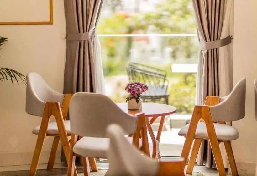 هتل Phạm Gia Villa