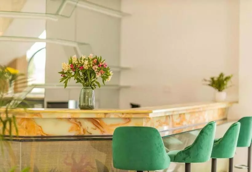هتل Phạm Gia Villa