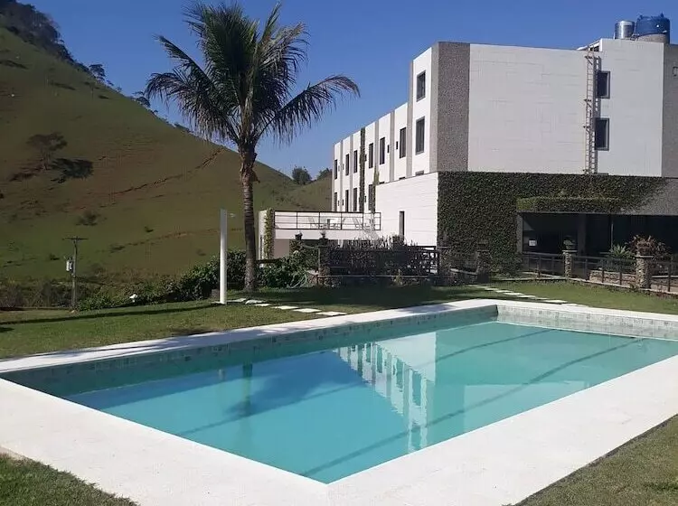 Maaseutuhotelli Auberge Valaisanne