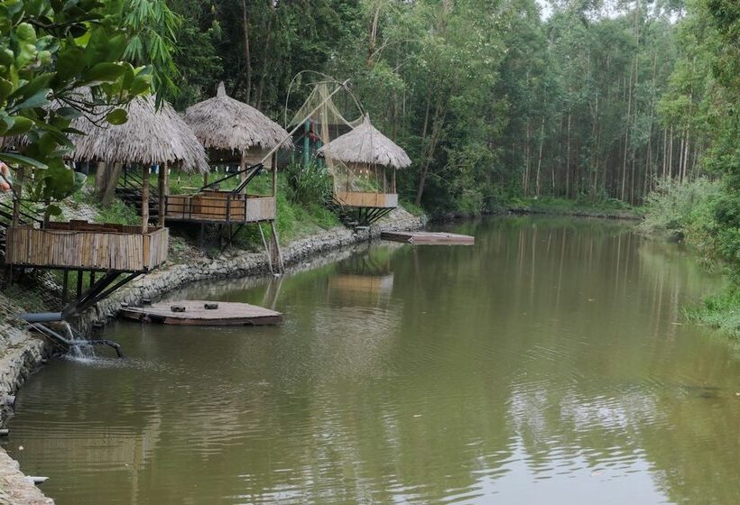 Hotel Truc An Village