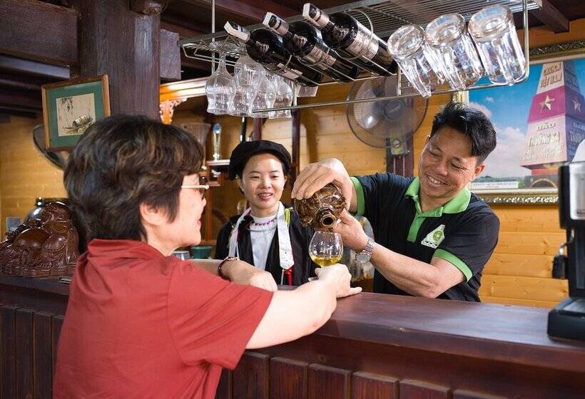 Hotel Truc An Village