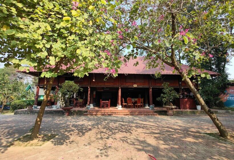 Hotel Truc An Village