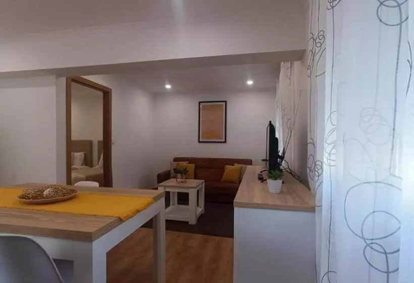 ペンション Mondalva Apartamentos