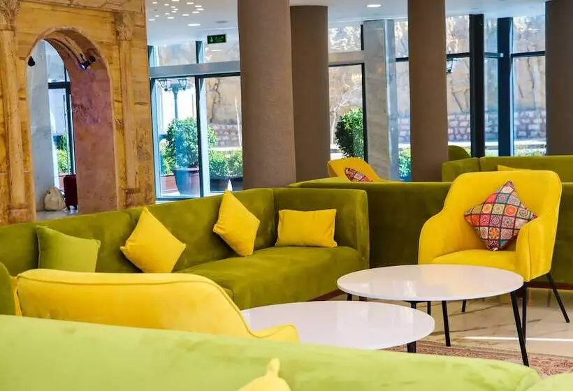 The Rn Hotels
