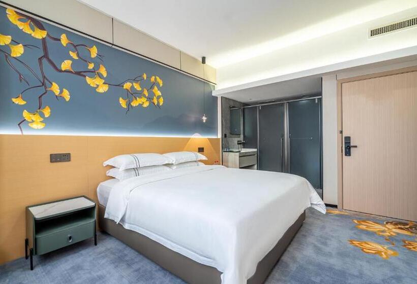 Waifiden Hotel  Former Tokai Hotel   Xiaobei Metro Station   Free Shuttle Bus During Canton Fair
