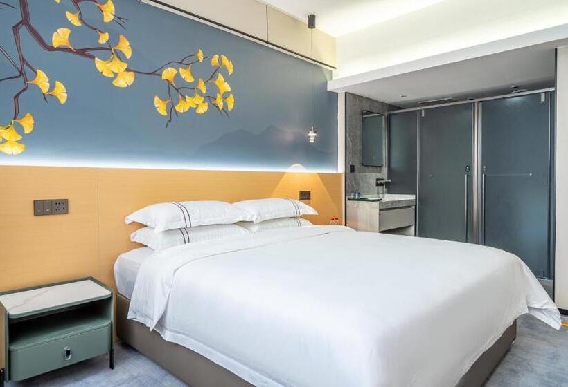 Waifiden Hotel  Former Tokai Hotel   Xiaobei Metro Station   Free Shuttle Bus During Canton Fair