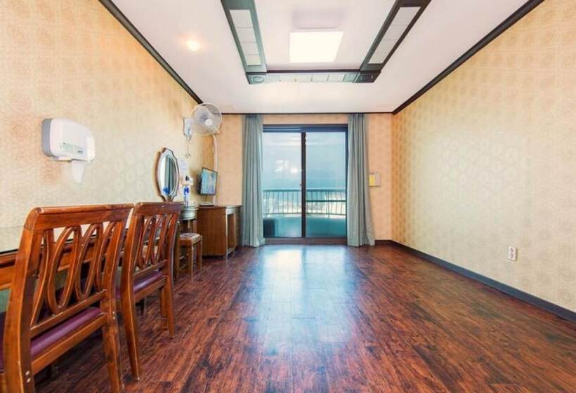 Daecheon Ocean Of Fantasy Resort