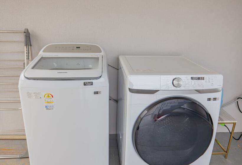 هتل Dongrae Denbasta