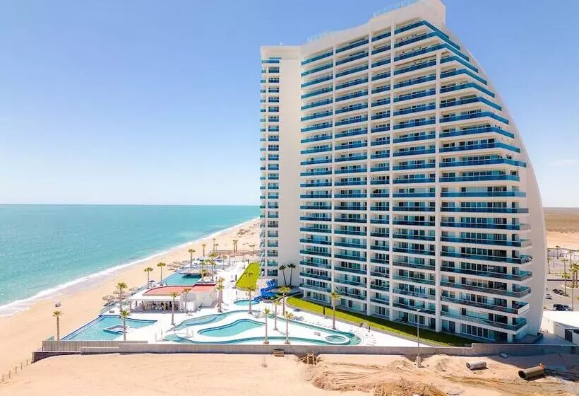 Hotelli Encantame Towers