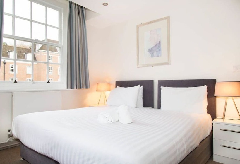 هتل Goodenough College – University Residence