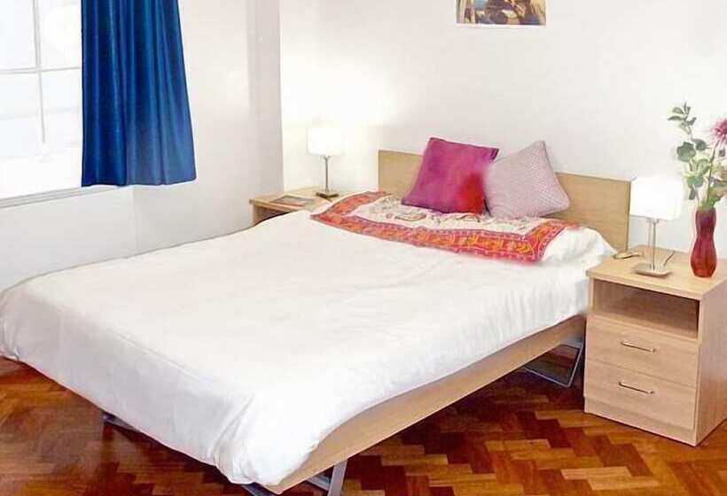 هتل Goodenough College – University Residence