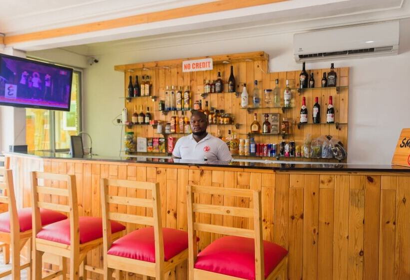 בית מלון כפרי Rk Italian Boy