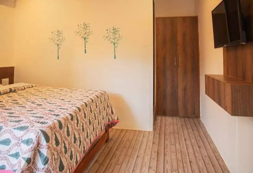 Hotel Mango Tree Courtyard Goa