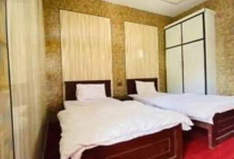 هتل Naqcho Paradise Inn Skardu