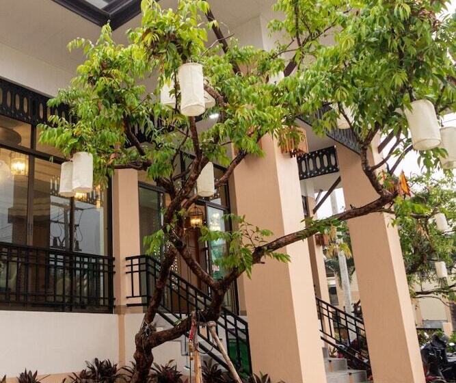 Отель Peacock De Pai