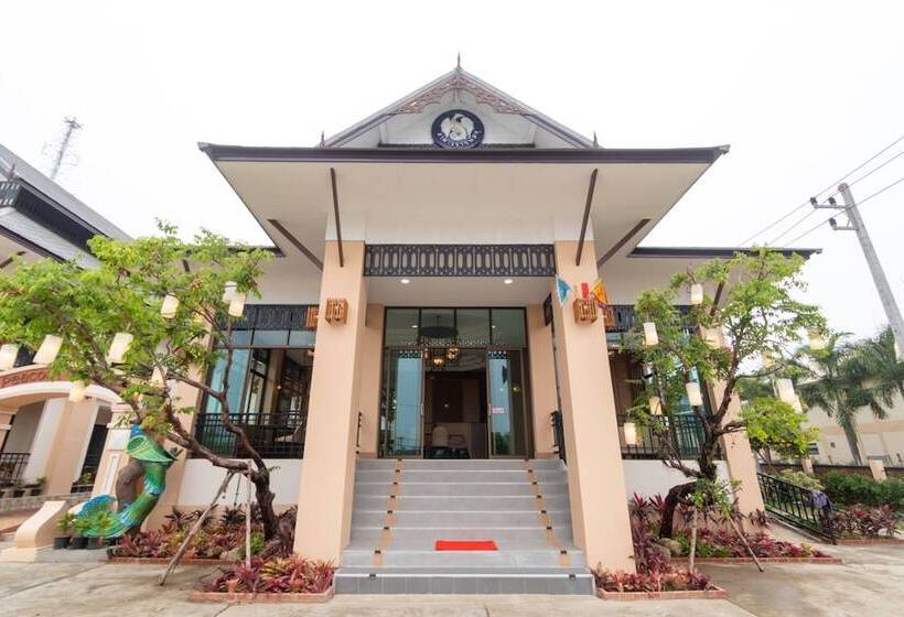 Отель Peacock De Pai