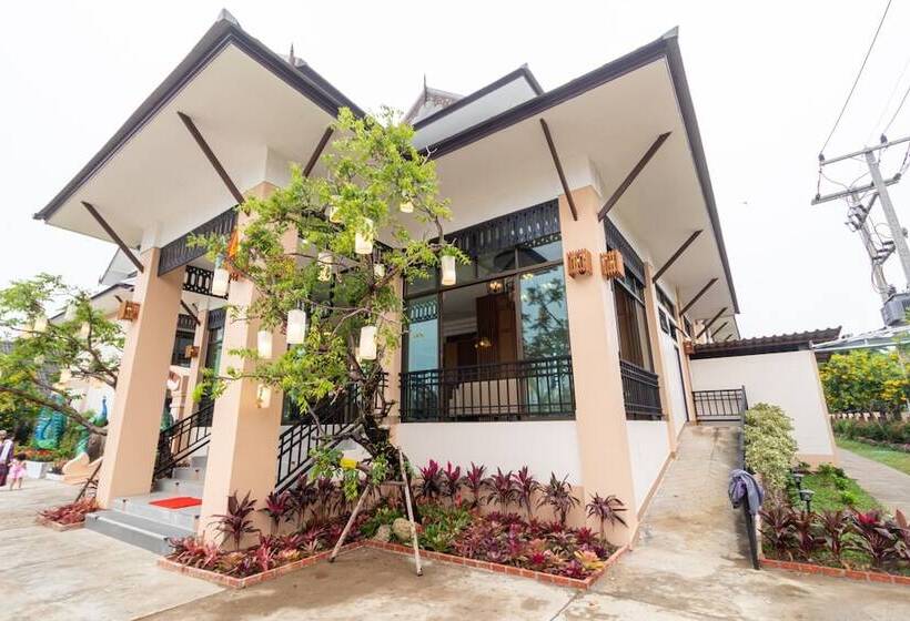 Отель Peacock De Pai