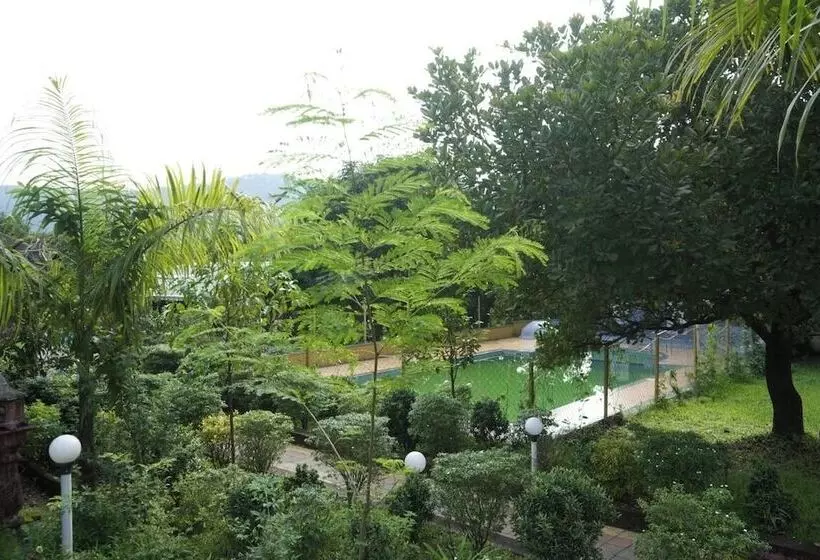 ホテル The Avi S Village Agrotourism