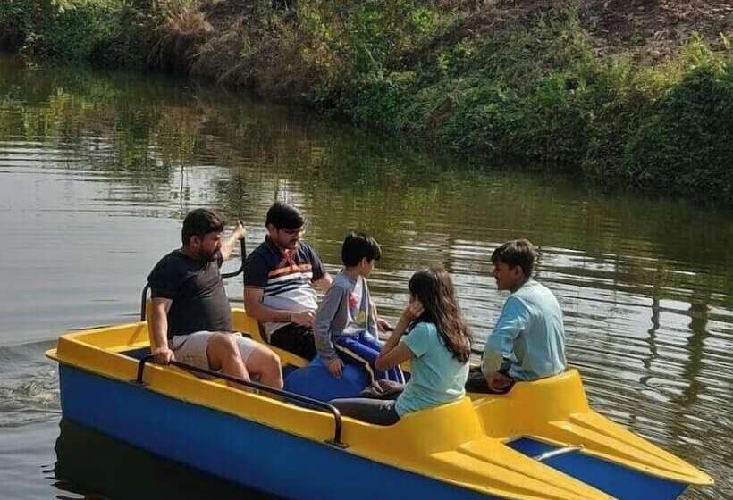 Отель The Avi S Village Agrotourism