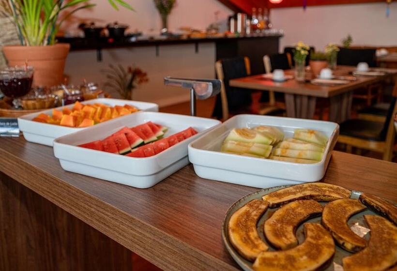 Отель Wanderlust Experience