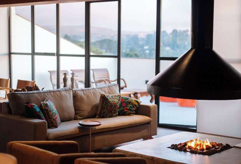 Отель Wanderlust Experience