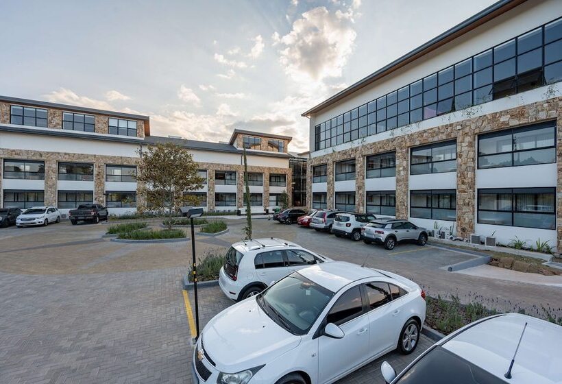 Отель Wanderlust Experience