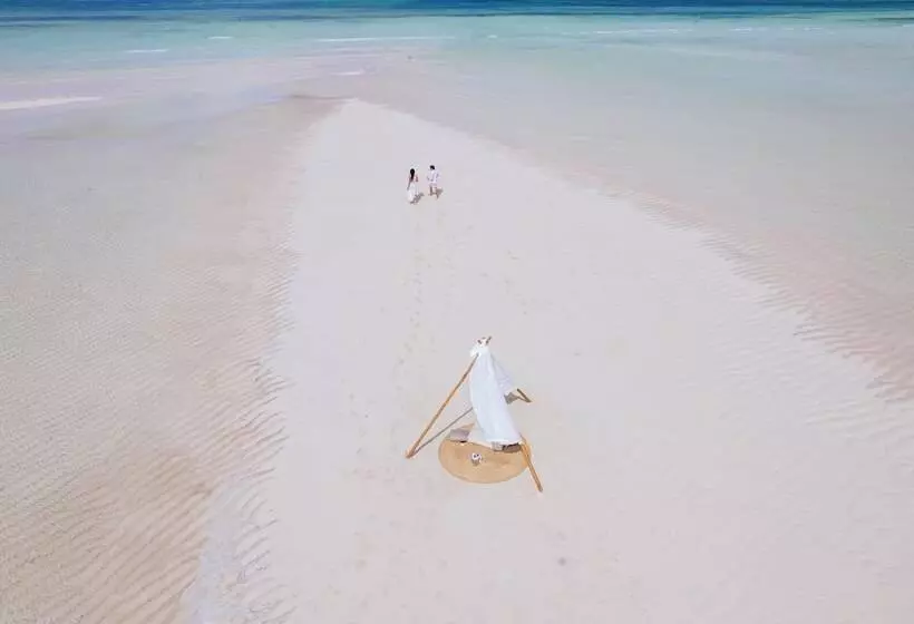 Hotelli Ycona Luxury Resort