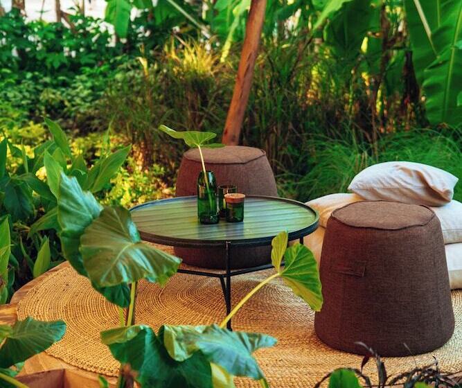 בית מלון כפרי Ycona Luxury Resort