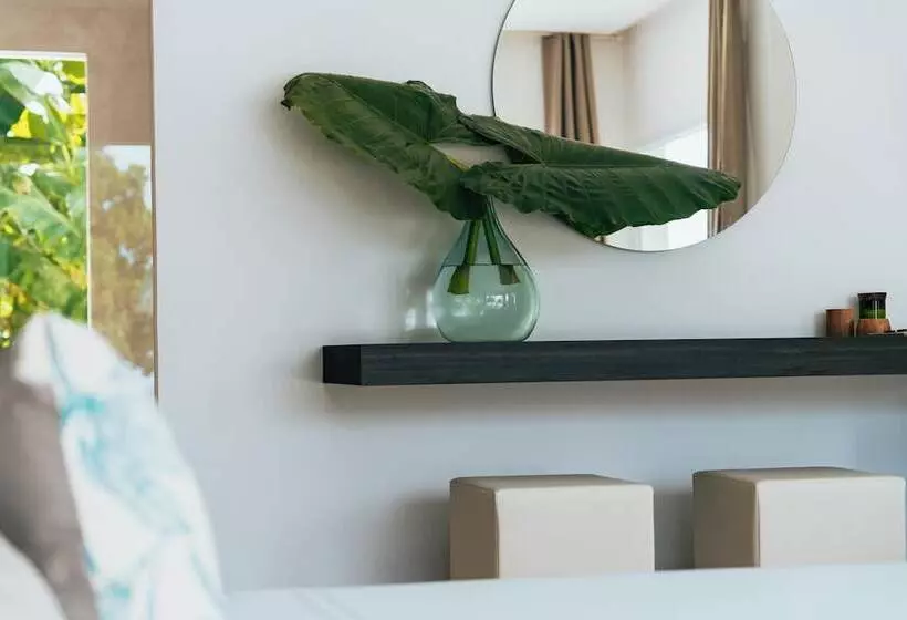 Hotelli Ycona Luxury Resort