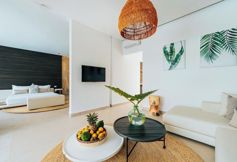 בית מלון כפרי Ycona Luxury Resort