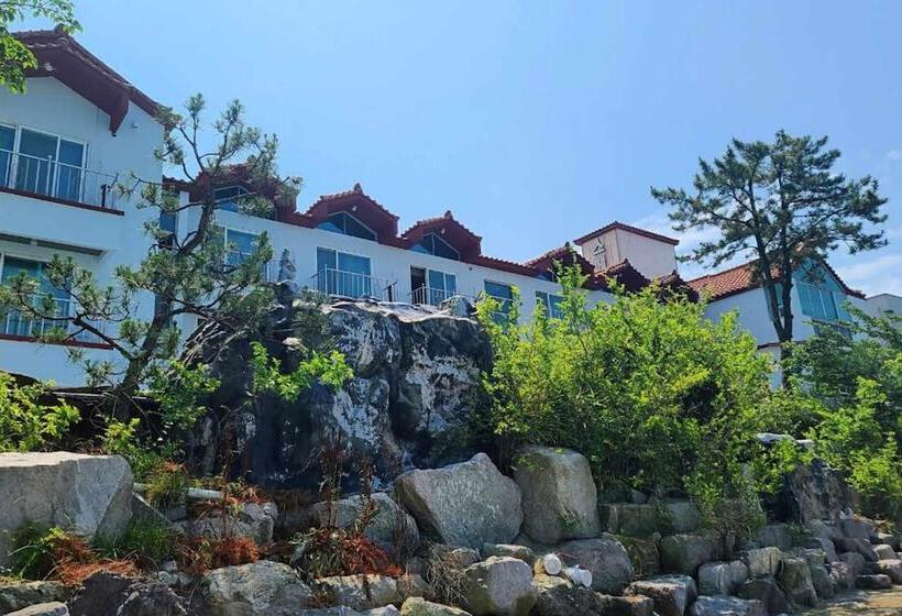 Motel Buan Byeonsan Special