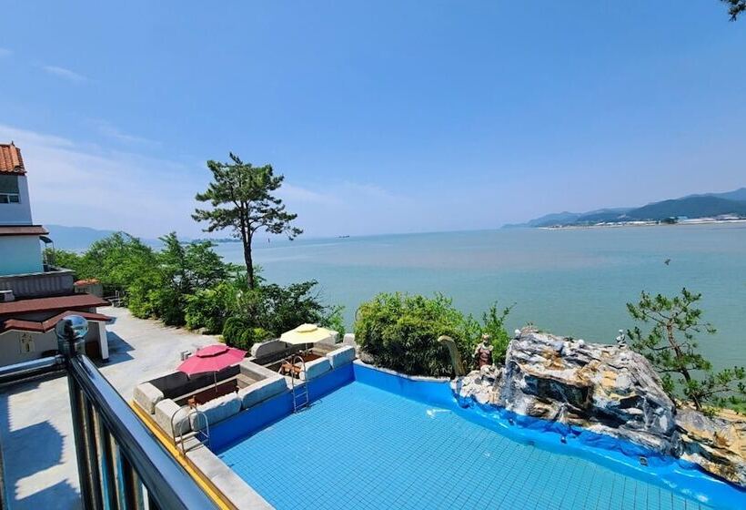 Motel Buan Byeonsan Special