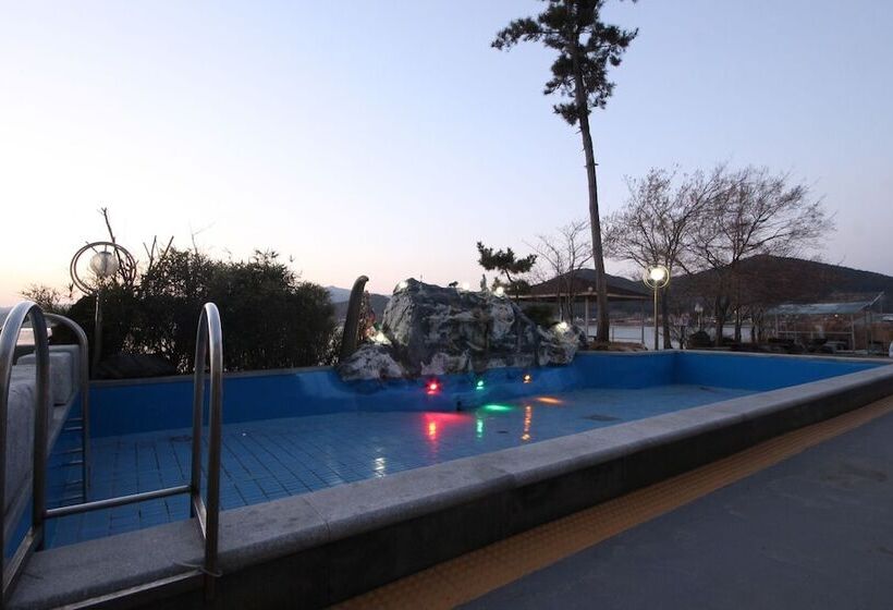 Motel Buan Byeonsan Special