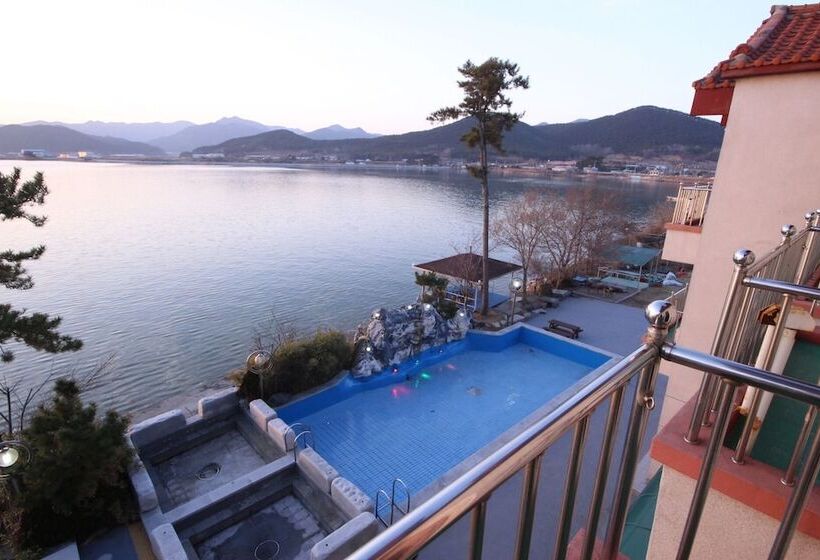 Motel Buan Byeonsan Special