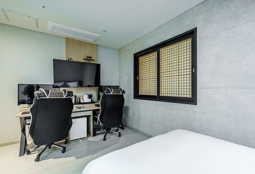 모텔 Bundang Hotel & U