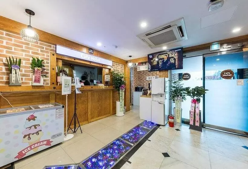 مُتل Cheonan Cafe
