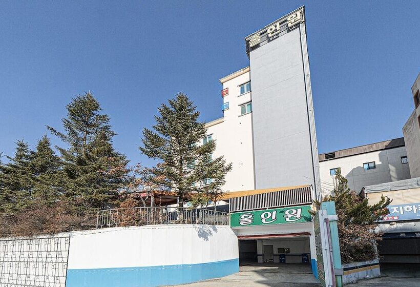 Motel Chuncheon Hole In One