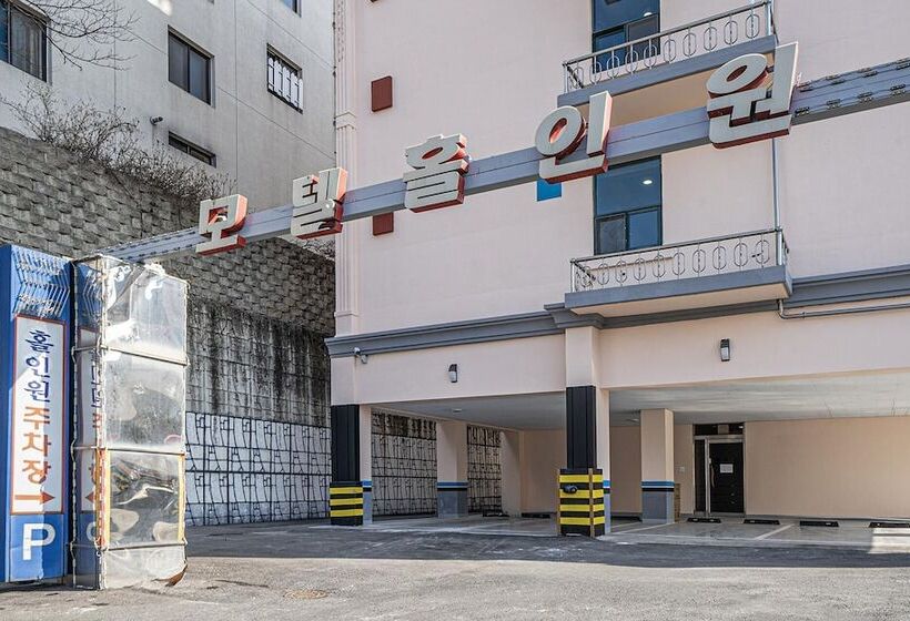 Motel Chuncheon Hole In One