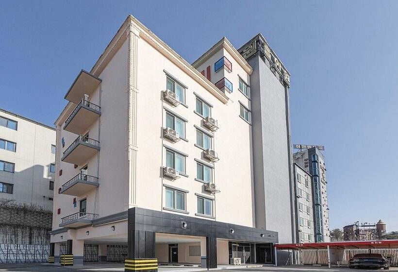 Motel Chuncheon Hole In One