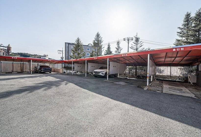 Motel Chuncheon Hole In One