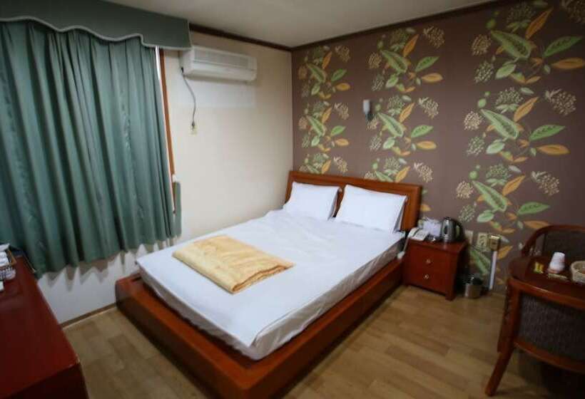 Motel Chuncheon Hole In One