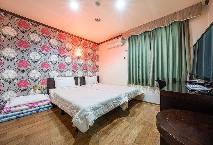 Motel Chuncheon Hole In One