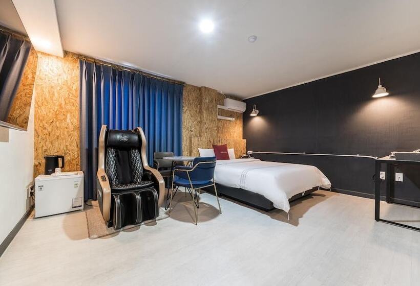 모텔 Chuncheon Hotel Cozy