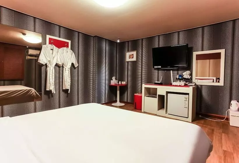 Motel Daebudo M